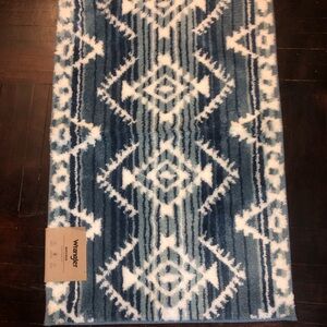 💙 Wrangler Blue and White Geometric Rug